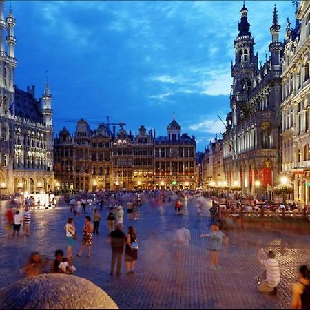 En Plein Coeur De Bruxelles. Superbe Duplex.A Voir! Exteriér fotografie